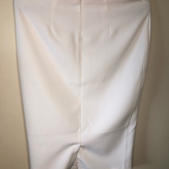 Pencil skirt - Picture 3 of 3